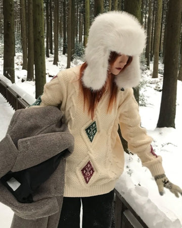 WOOL DIAMOND CABLE KNIT